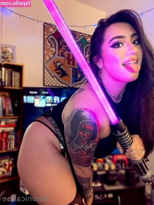 Veronica Rae [ veronica-rae ] - Avere un onlyfans non significa solo postare materiale fetish  per me
