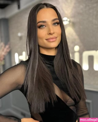 Amira Pocher [ amira-pocher ] - Another day of no underwear and no one has taken advantage of me yet
