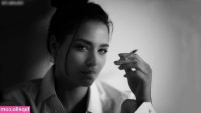 Amira Pocher [ amira-pocher ] - I feel naughty