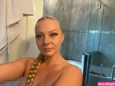 luvgiavanna - Currently on vacation and showing off my best bikini body to everyone