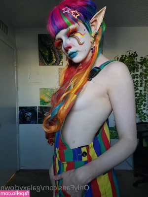 galaxyclown - little butt plug to big butt plug