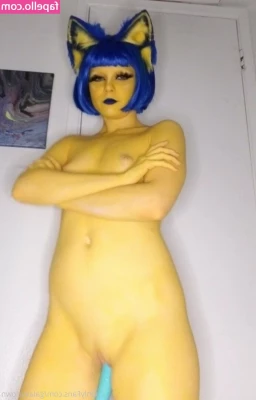 galaxyclown - I can’t help myself but bend over in short skirts🤫 thought it