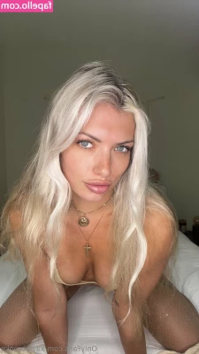 Xavia Brooke [ xavia-brooke-1 ] - Hope your Sunday is full of good vibes