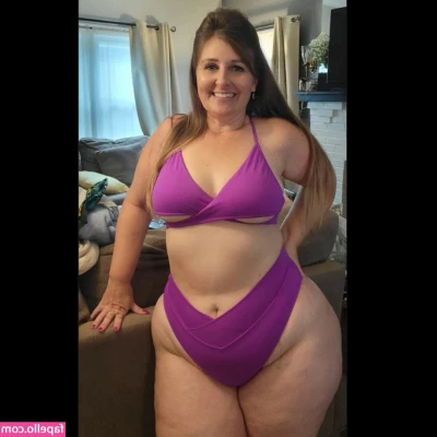 Rachel Estes [ rachel-estes ] - Do you want me to take it off ?🤭😈