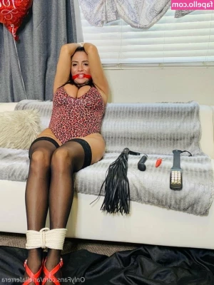 Ariella Ferrera [ ariella-ferrera ] - Make me lose my breath  make me water