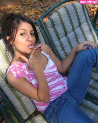 Raven Riley [ raven-riley ] - Don t be shy  you can touch