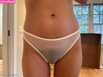 LillyVig - Daddy I m horny