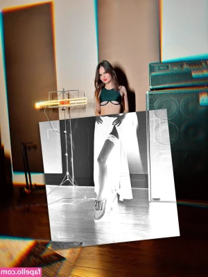Tonya Rozatti [ tonya-rozatti ] - Sneak up the fire escape  amp  come press your hard cock against my