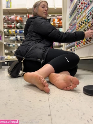 ZeldaHyrule - https://onlyfans.com/342109074/amanda_ass