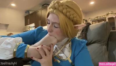 ZeldaHyrule - I want to be kissed by a stranger 💋