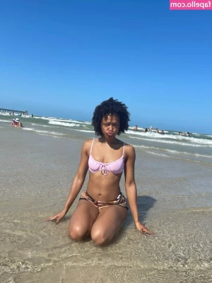 chynaunique - SUBSCRIBE FOR FREE @alice_lovee@alice_loveeIf you have desires that