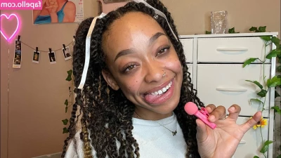 chynaunique - ✨ BRAND NEW ✨ I was very HORNY when I got home from my walk this