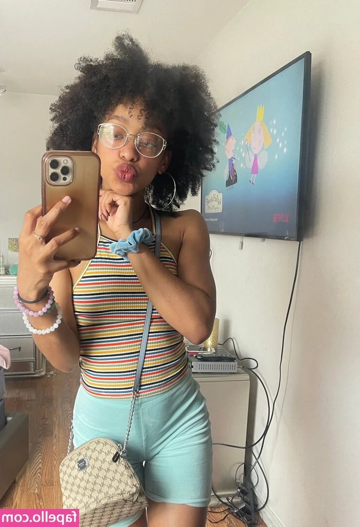 chynaunique - Waiting for daddy