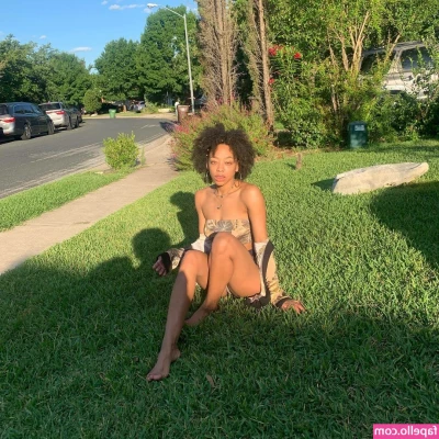chynaunique - Oh fuck so horny to come