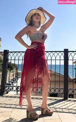 Paola Saulino [ paola-saulino ] - Winner of Lightsaber wars   It was a  hard  contest  but hes a friend