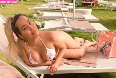 Paola Saulino [ paola-saulino ] - Figured I would try out this new body suit  what do you think