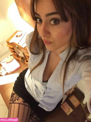 Paola Saulino [ paola-saulino ] - It s the eyes for some