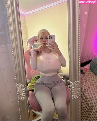 kitty_kett [ kitty-kett ] - I find my boobs don't really get much love on here, or anywhere.. I