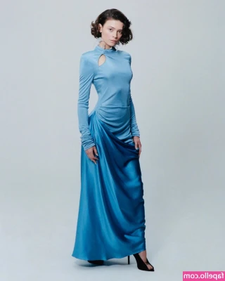 Harriet Herbig-Matten [ harriet-herbig-matten ] - Is underboob still the best boob? 👀