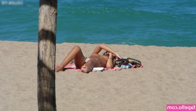Beach - Try to make me horny until I can't wait to have your dick in my ass