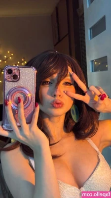 Mochidolll [ mochidolll-1 ] - Please tell me the naughty things u want to do to me xxx