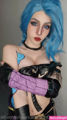 Mochidolll [ mochidolll-1 ] - bathtime  weetfeet    hotfeet   feetlove  Wer möchte meine heißen