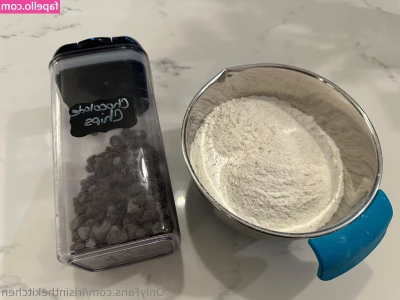 irisinthekitchen [ irisinthekitchen-1 ] - Happy Titty Tuesdayyy