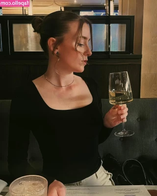Audra Miller [ audra-miller ] - Stream started at 11 03 2024 05 42 pm  Sunday chill session take two 