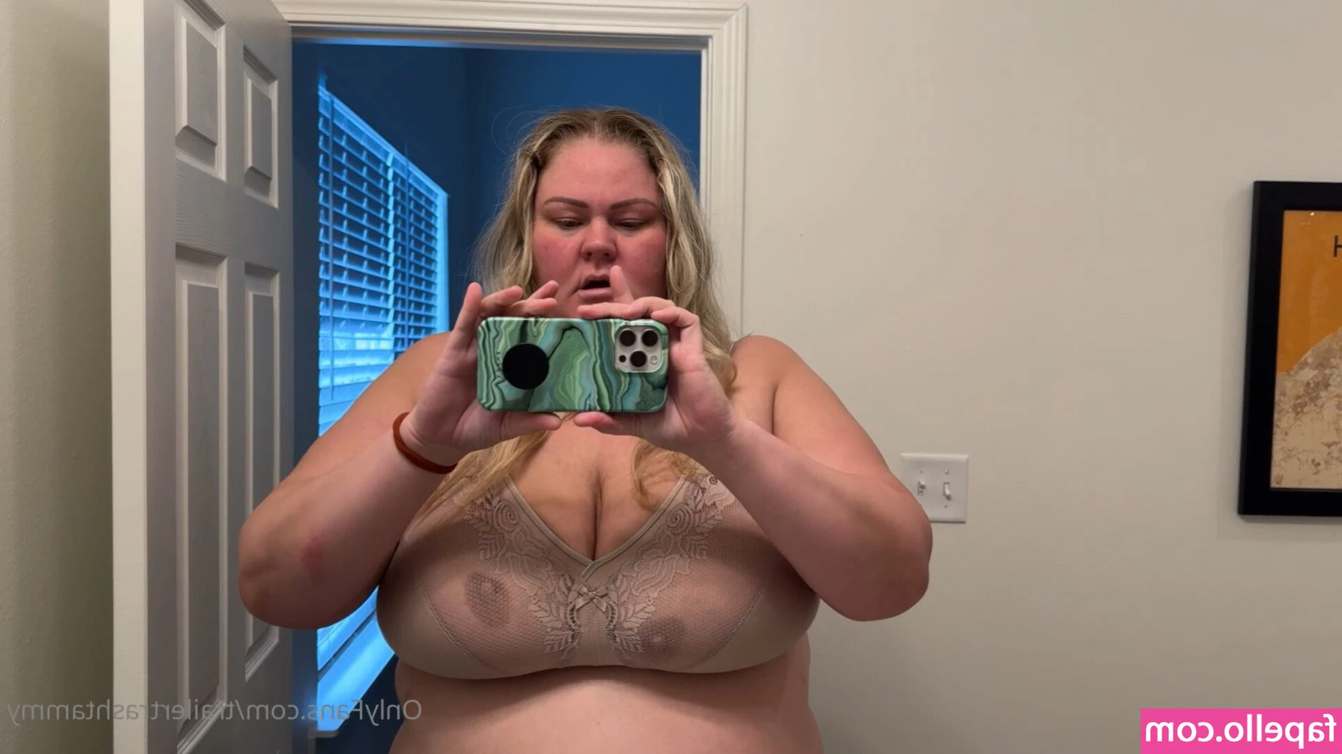 Chelcie Lynn [ chelcie-lynn ] - I don t know why you re sitting there  come get behind me and get to