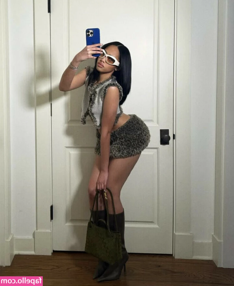 Jodie Woods [ jodie-woods ] - lil lady  big candy