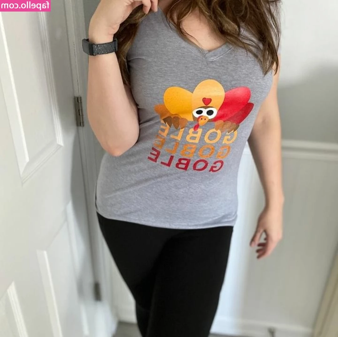 Emily Sequoia [ emily-sequoia ] - https://onlyfans.com/106139385/bluerivers