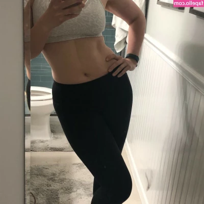 Emily Sequoia [ emily-sequoia ] - My hard nipples on the plane that everyone could see lol