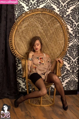 Anna Zapala [ anna-zapala ] - Would you lower my sweat pants