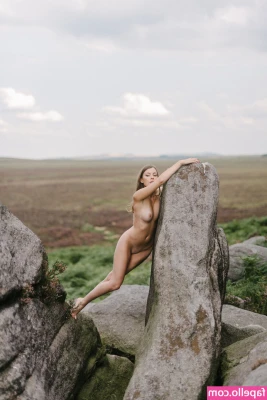 Anna Zapala [ anna-zapala ] - Check out this hotties page     ad Kinky tattooed M1LF DDDs and a