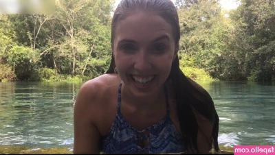 Lena Paul [ lena-paul ] - Strip teaser