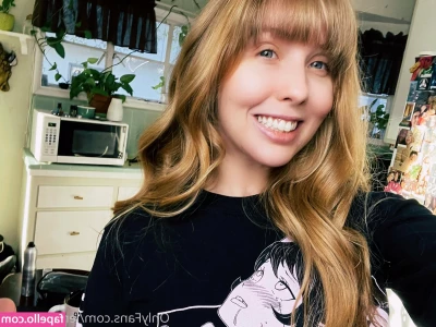 Lena Paul [ lena-paul ] - Oh my gosh, look at her butt... 𝅘𝅥𝅯