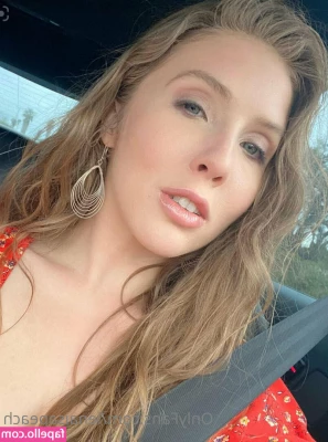 Lena Paul [ lena-paul ] - A little ass and a little stroking   a lot of cum  there are two
