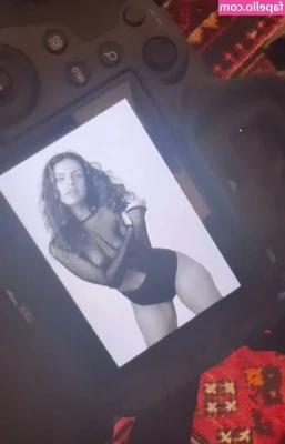 Paloma Bernardi [ paloma-bernardi ] - Working on my brand new series for you 🤤 I think you’re going to