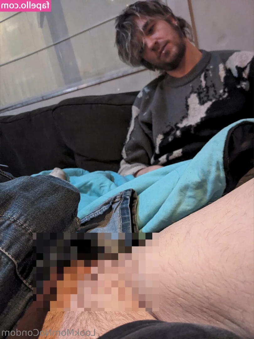 lookmomnocondom - BTS from babes shoot today
