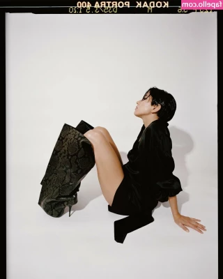 Sonoya Mizuno [ sonoya-mizuno ] - DOUCHE CARE - PART ONE   Sometimes dates start out so rocky that the