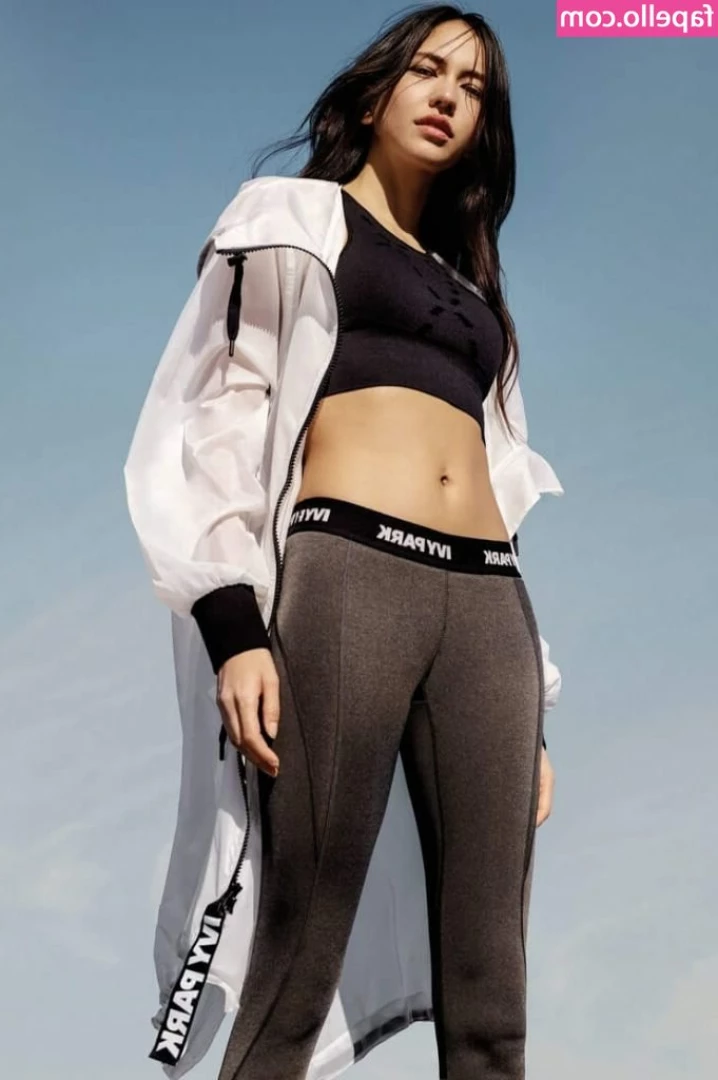 Sonoya Mizuno [ sonoya-mizuno ] - Some me time