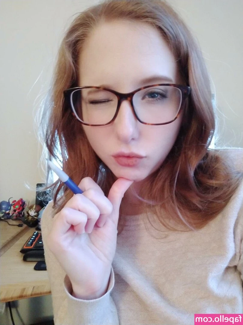 Charlotte Hazey [ charlotte-hazey ] - who likes panty hose