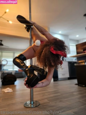 itsmekiraperez - Come watch me strip