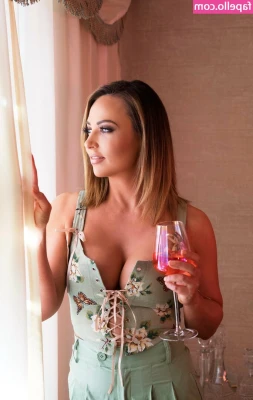 Tenille Dashwood [ tenille-dashwood ] - also if you want to buy a video i will b sending them out all day