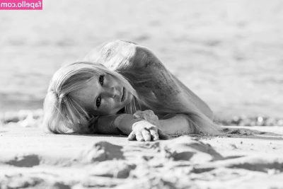 Model Cathy [ model-cathy ] - Tell me you like it