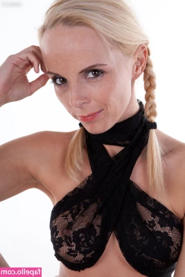 Model Cathy [ model-cathy ] - Panties socks sissy kits shoes toenail clippings foot dust spit etc!!
