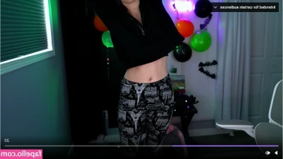 Rayactions - Good morning babies and hi to all my new subscribers 😘♥️ I was