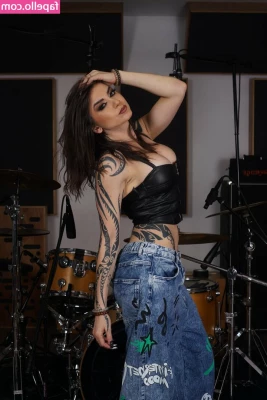 Ingrid Brans [ ingrid-brans ] - onlyfans  girl  video  make  kiss  sexy