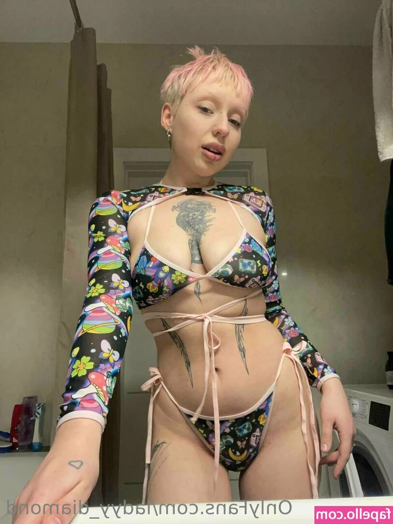 ladyy_diamond [ ladyy-diamond ] - BRAND NEW BODY OF A GODDESS I HAD BEEN DYING TO FUCK THIS