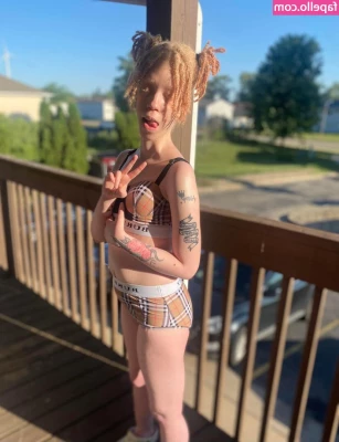 OfficialShayydee - Desert Shimmer  12 17  shot by xxJalbxx on twitter January 2020